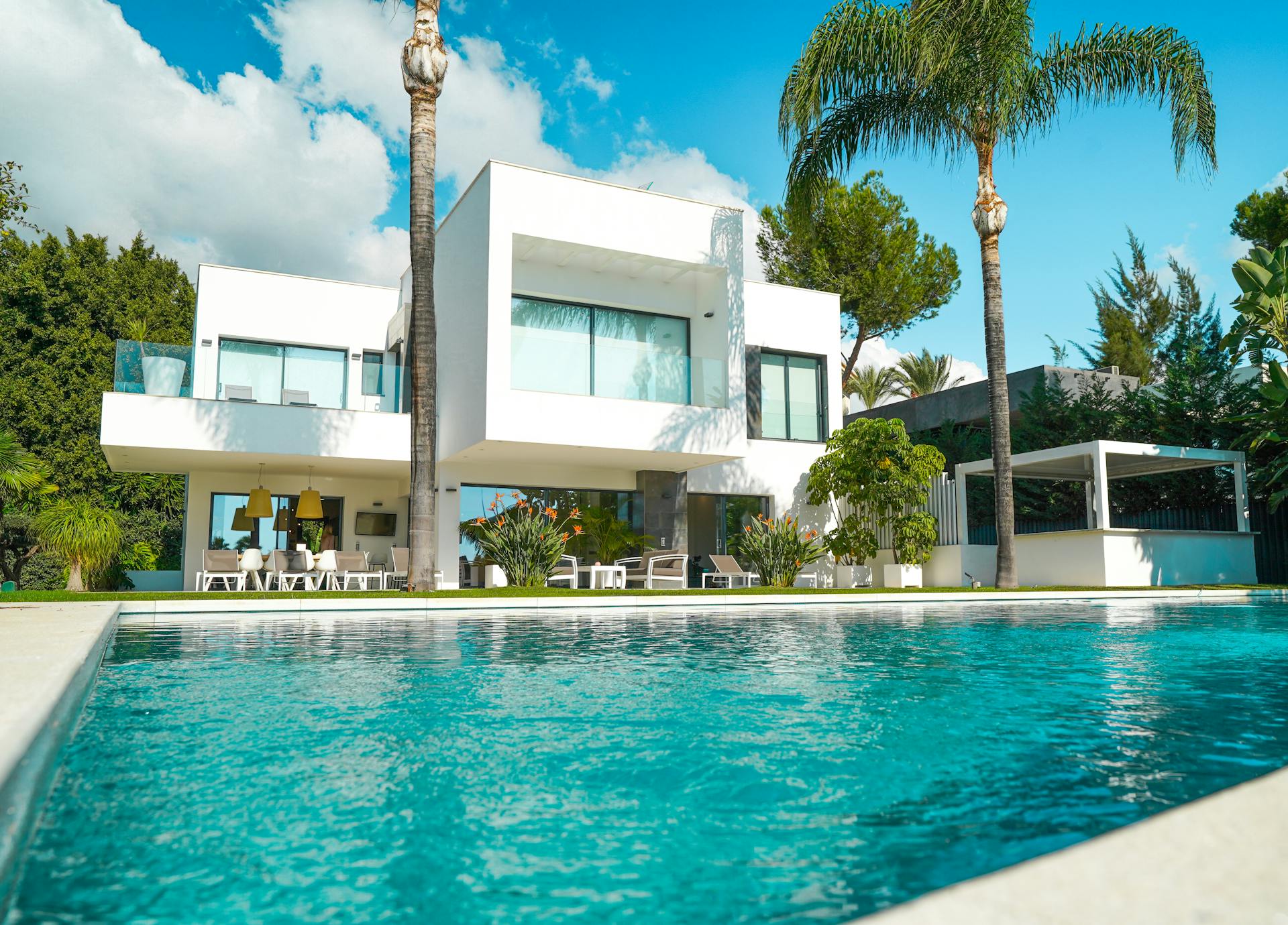 Villa pool